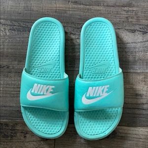 Nike Women’s slides